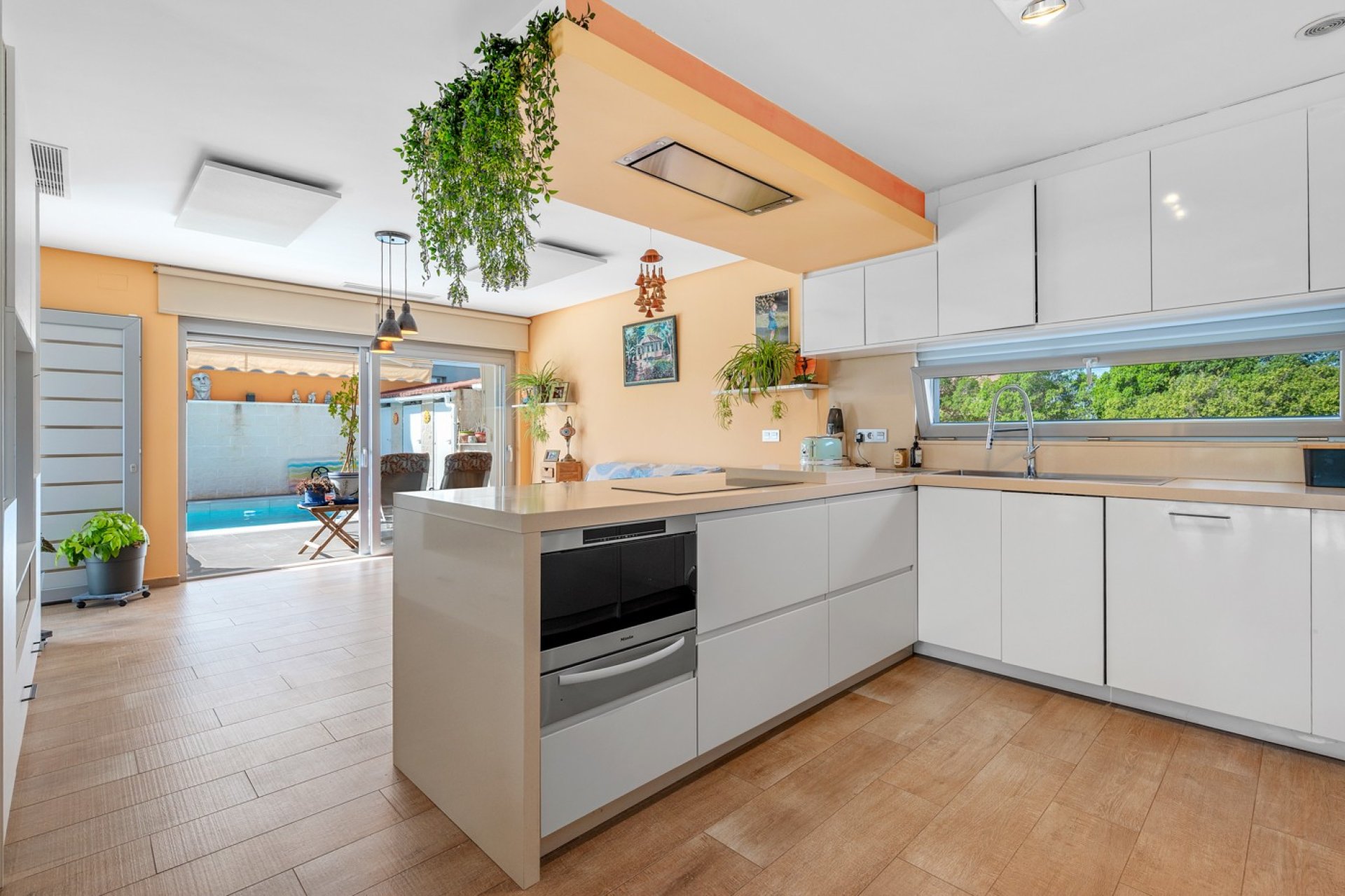 Resale - Villa -
Benijofar - Costa Blanca