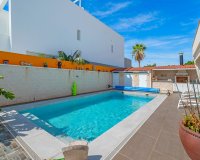 Resale - Villa -
Benijofar - Costa Blanca