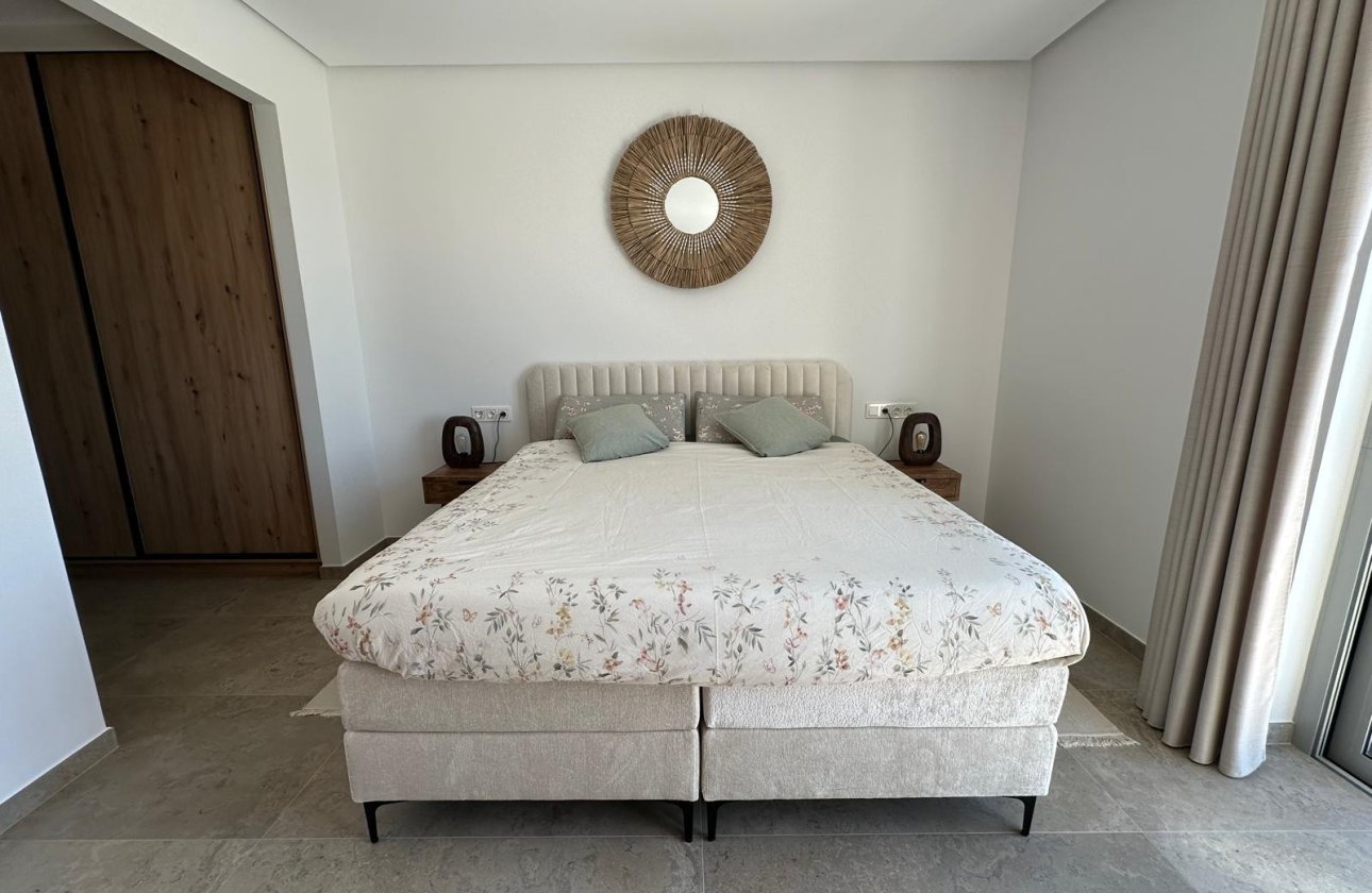 Resale - Villa -
Benijofar - Costa Blanca