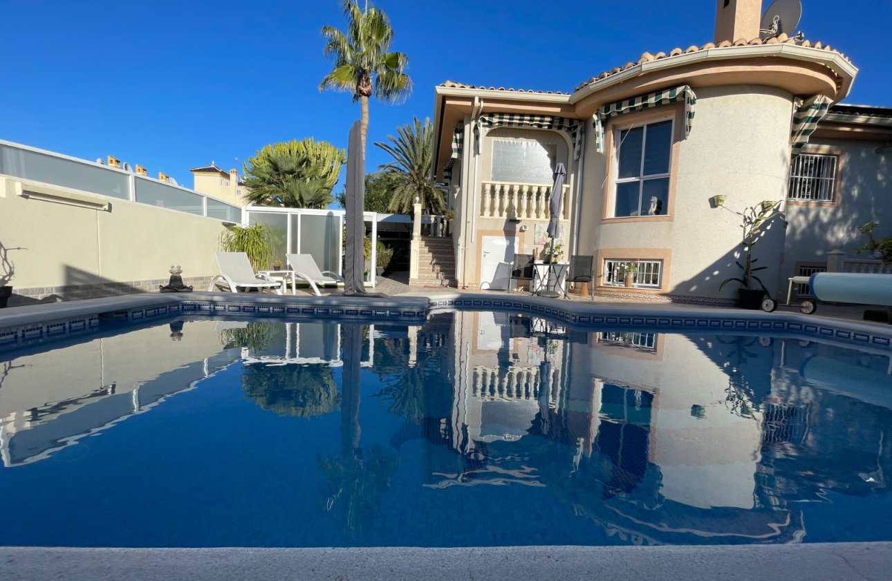 Resale - Villa -
Benijofar - Costa Blanca