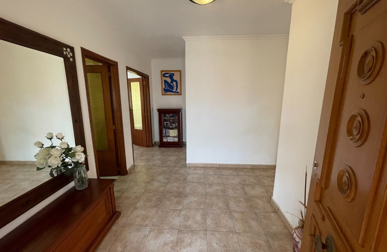 Resale - Villa -
Benijofar - Costa Blanca