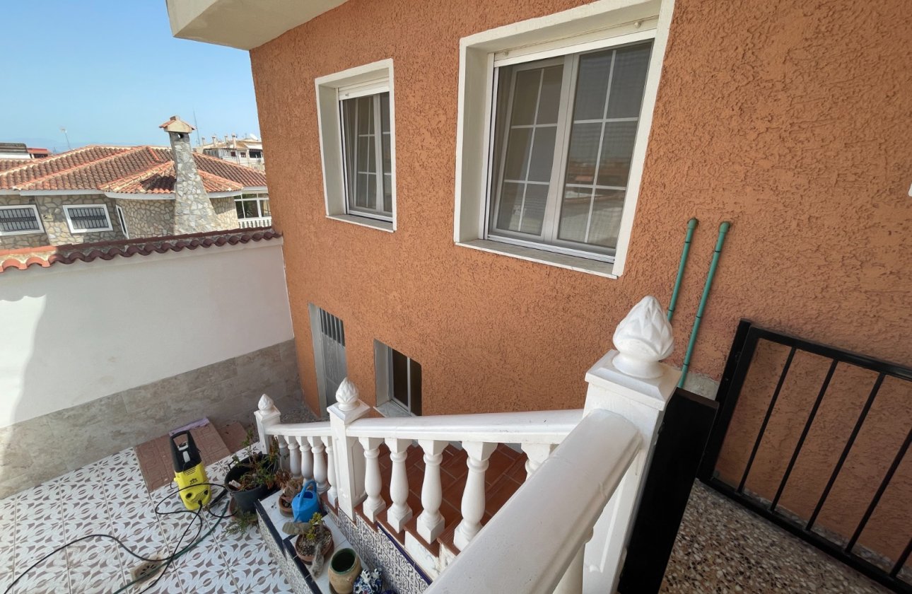 Resale - Villa -
Benijofar - Costa Blanca