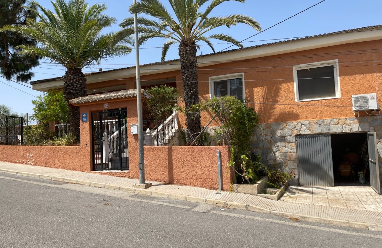 Resale - Villa -
Benijofar - Costa Blanca