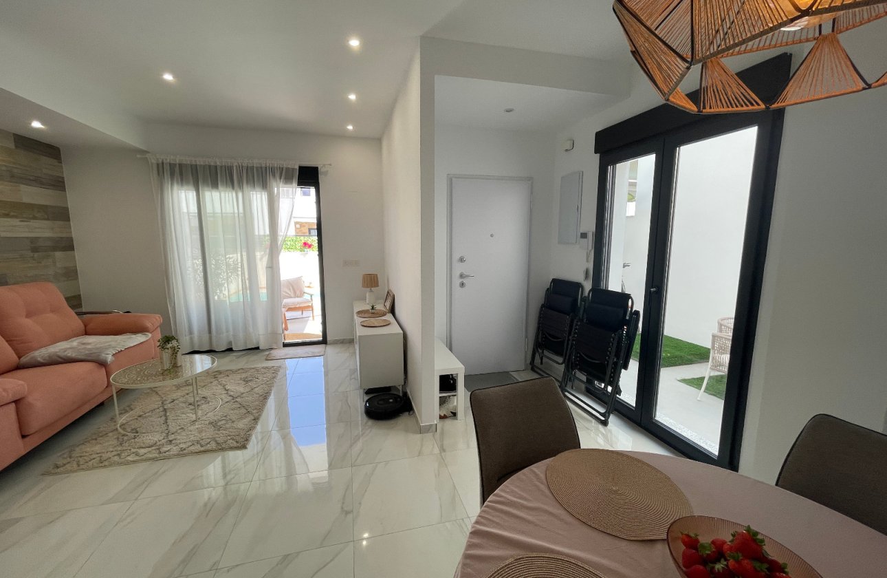Resale - Villa -
Benijofar - Costa Blanca