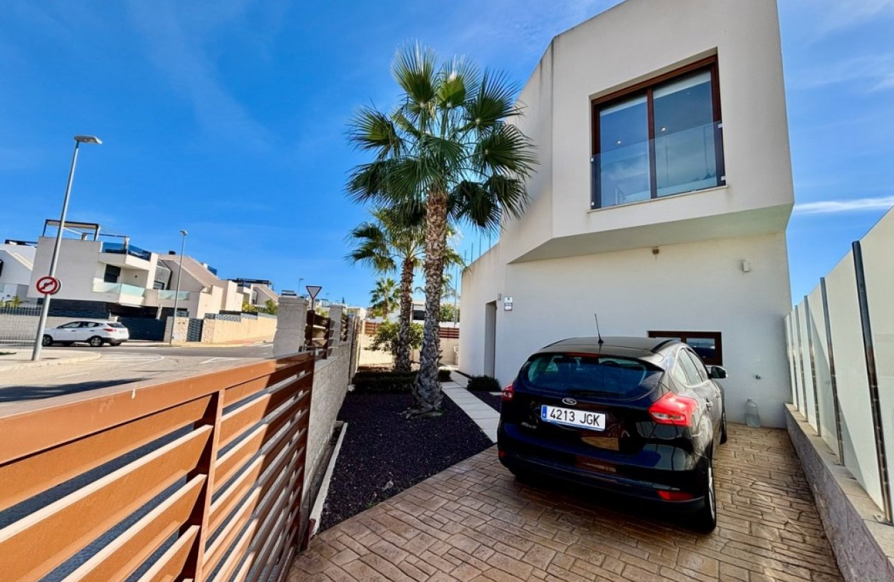 Resale - Villa -
Benijofar - Costa Blanca