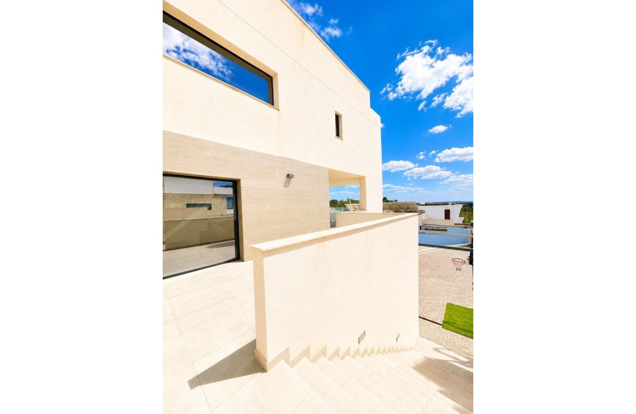 Resale - Villa -
Benijofar - Costa Blanca