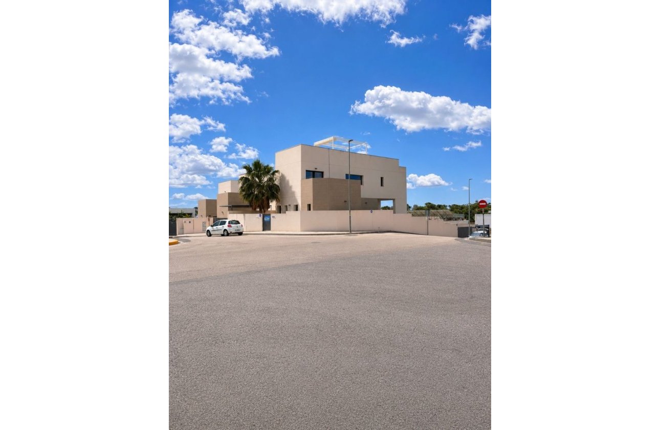 Resale - Villa -
Benijofar - Costa Blanca
