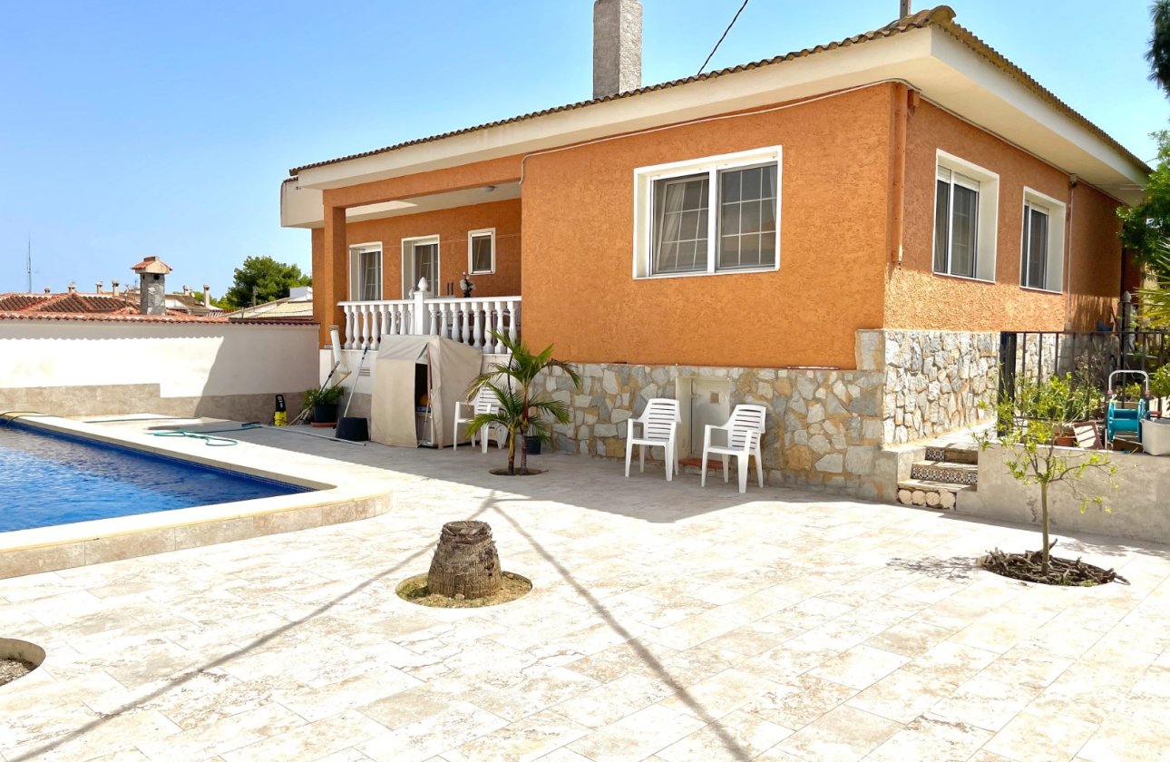 Resale - Villa -
Benijofar - Costa Blanca