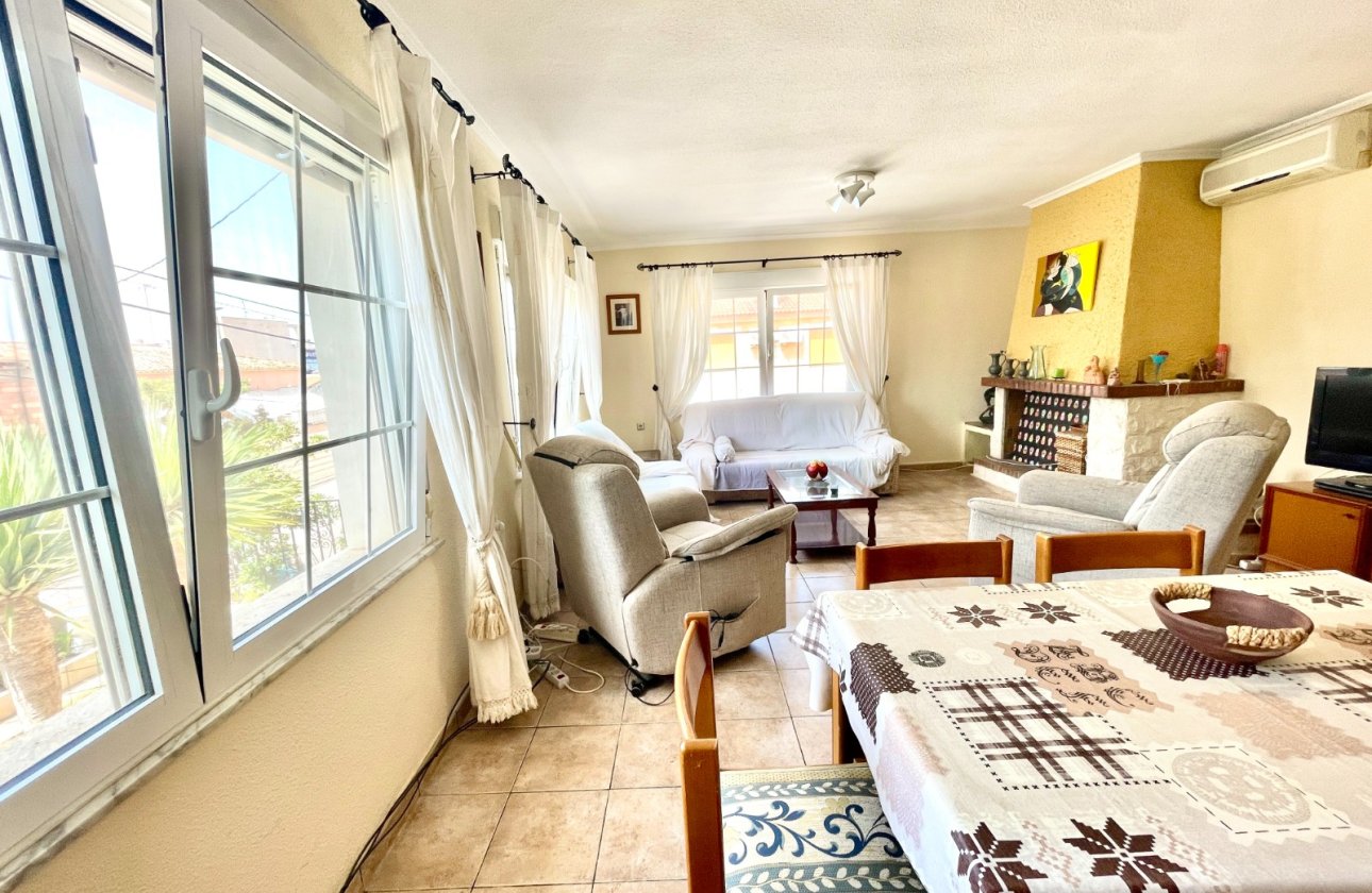 Resale - Villa -
Benijofar - Costa Blanca