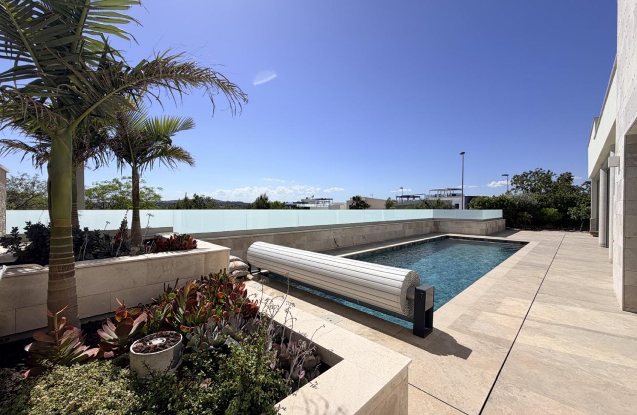Resale - Villa -
Benijofar - Costa Blanca