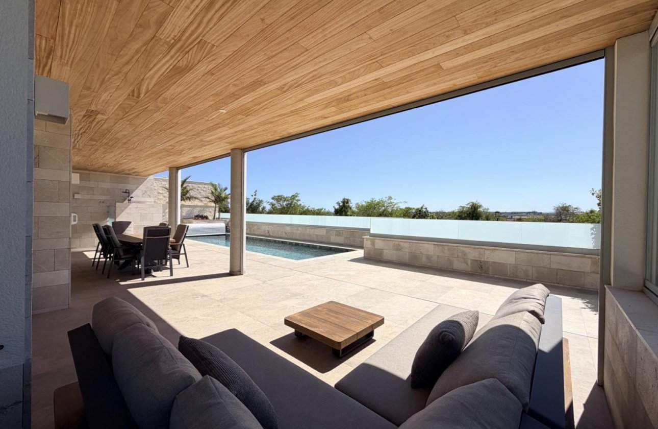 Resale - Villa -
Benijofar - Costa Blanca