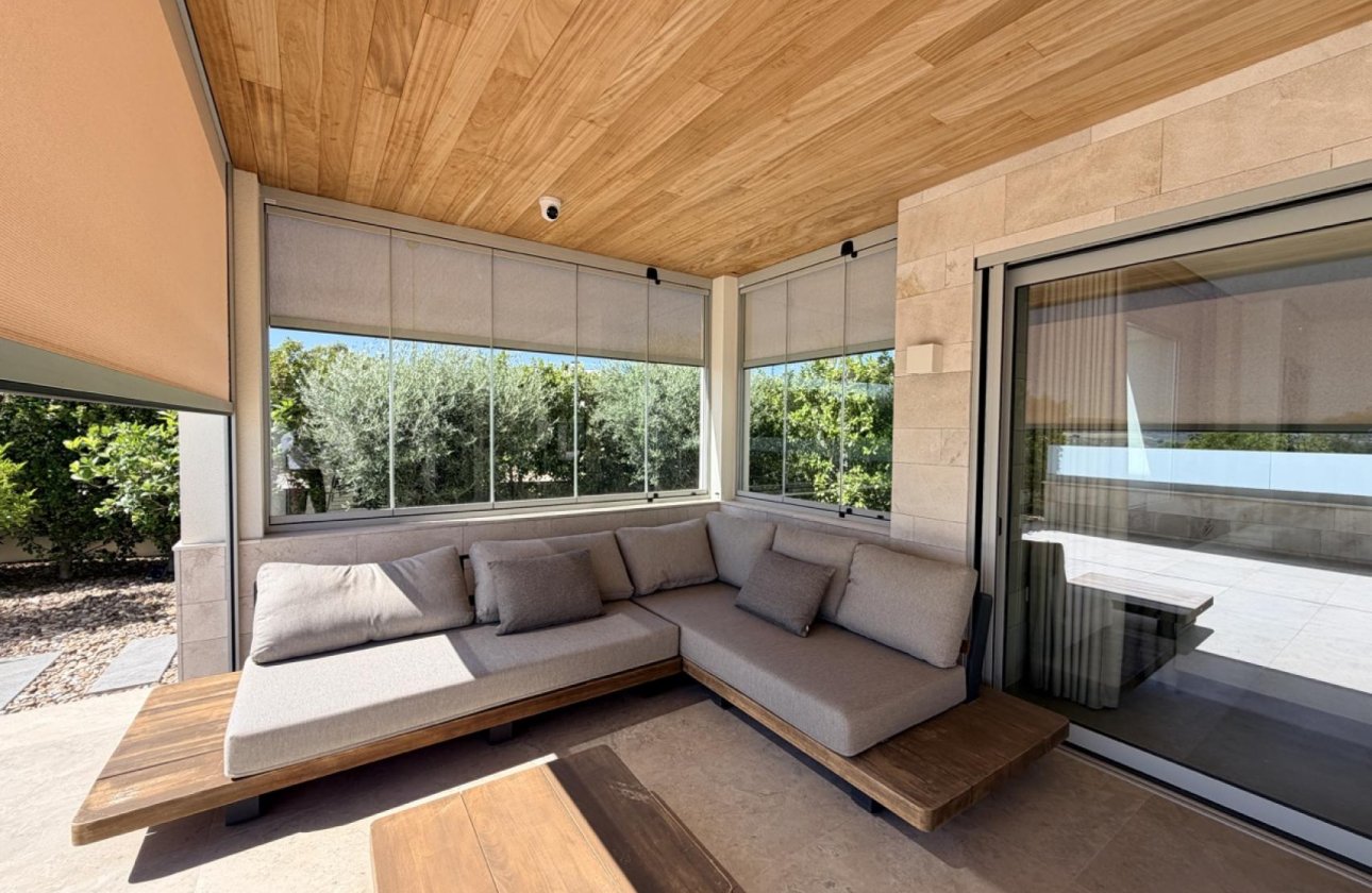 Resale - Villa -
Benijofar - Costa Blanca