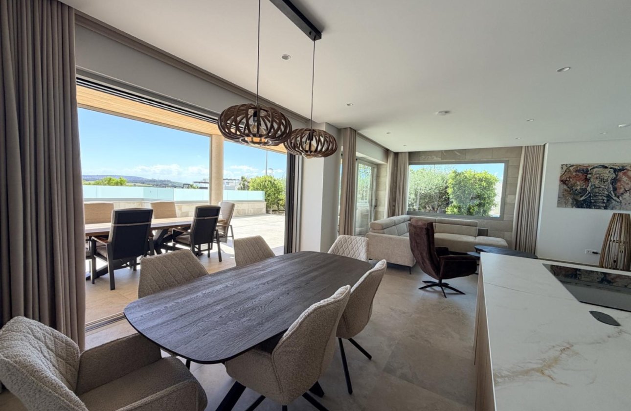 Resale - Villa -
Benijofar - Costa Blanca