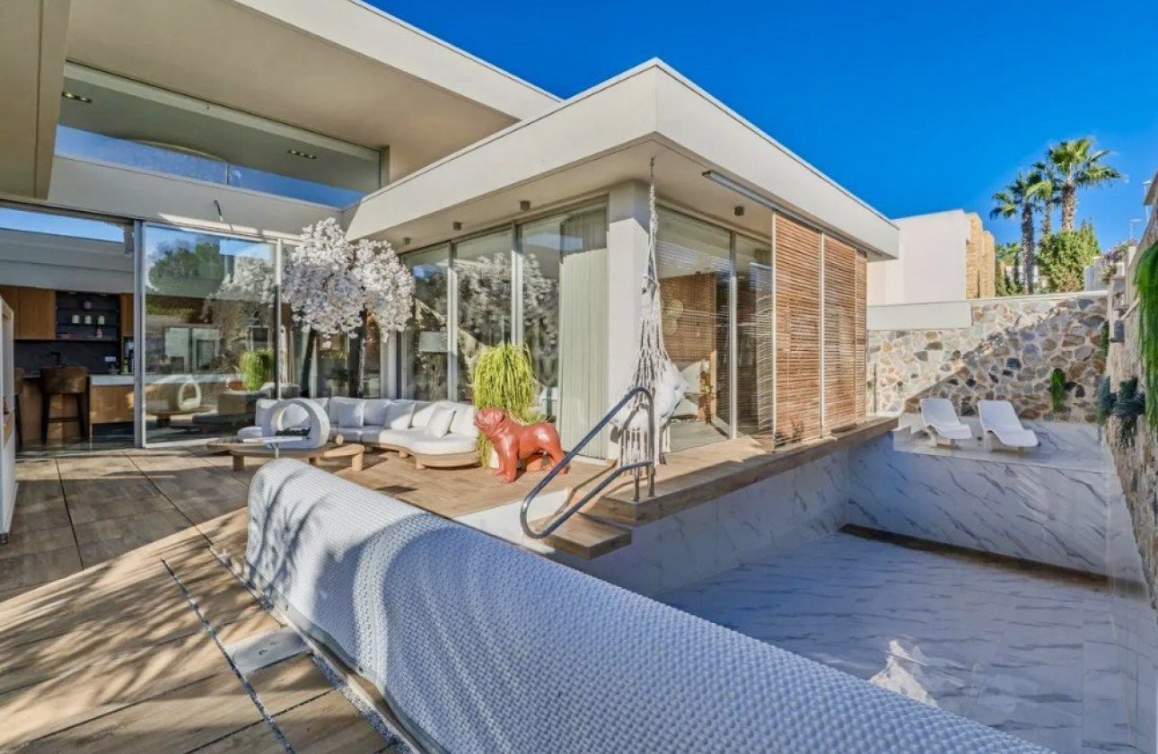 Resale - Villa -
Benijofar - Costa Blanca