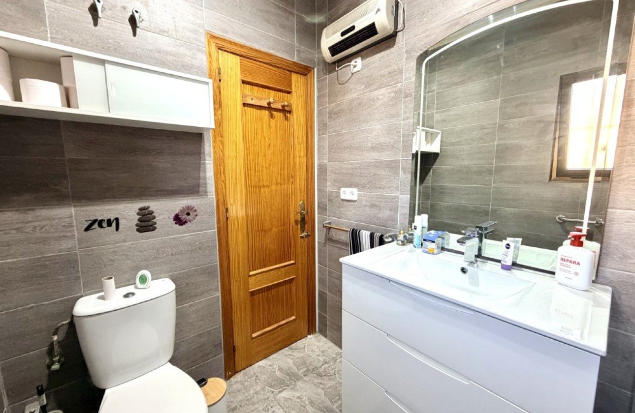 Resale - Villa -
Benijofar - Costa Blanca