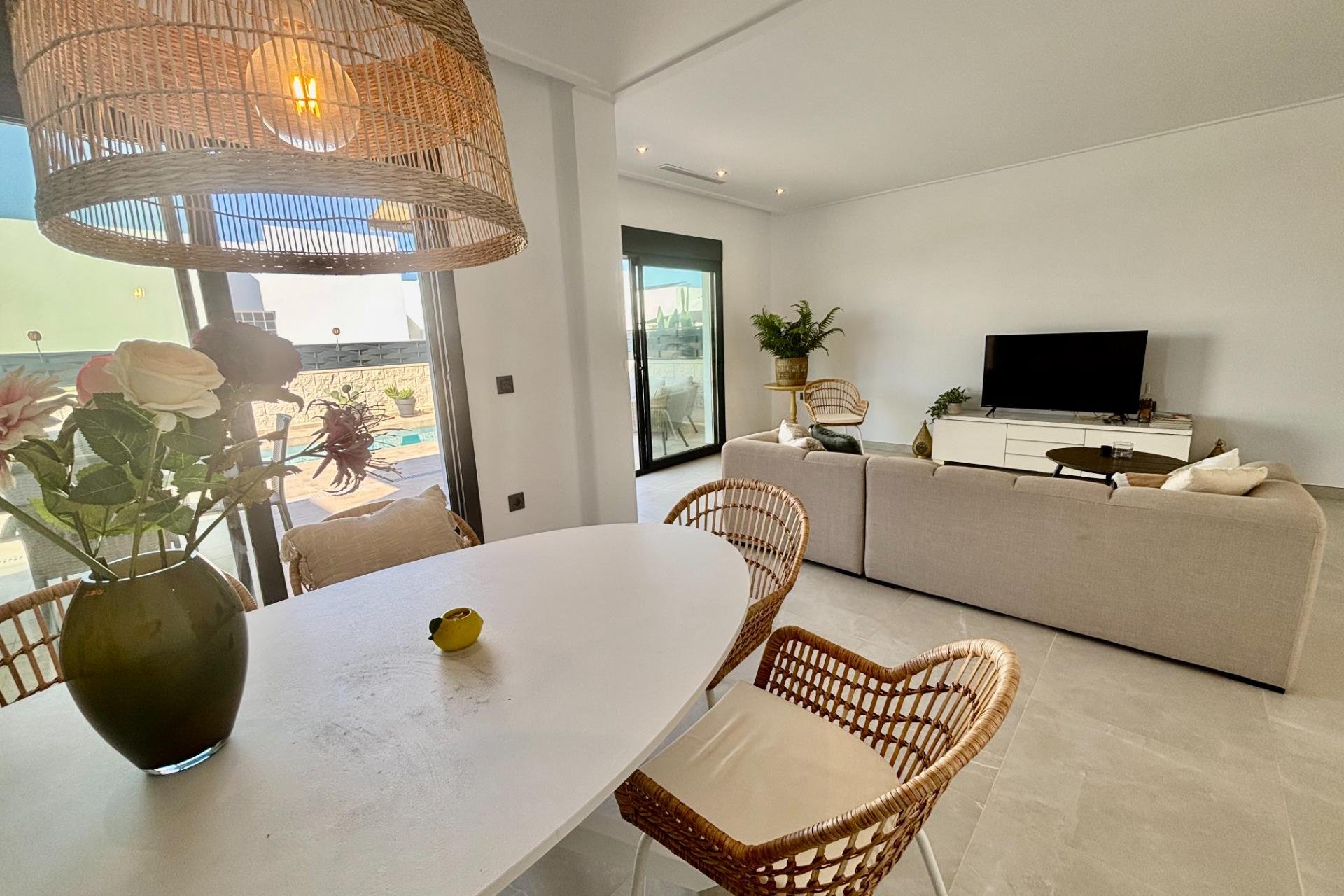 Resale - Villa -
Benijofar - Pueblo 4