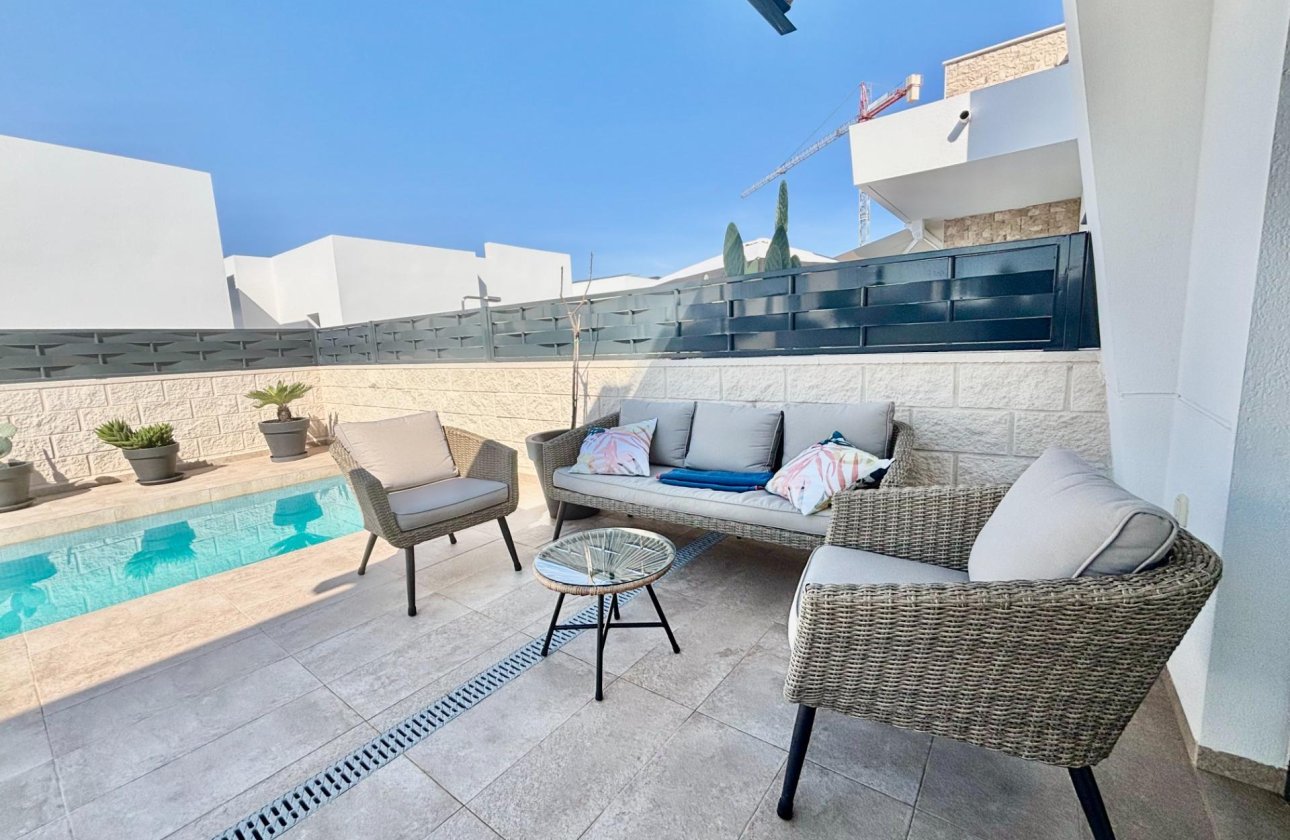 Resale - Villa -
Benijofar - Pueblo 4