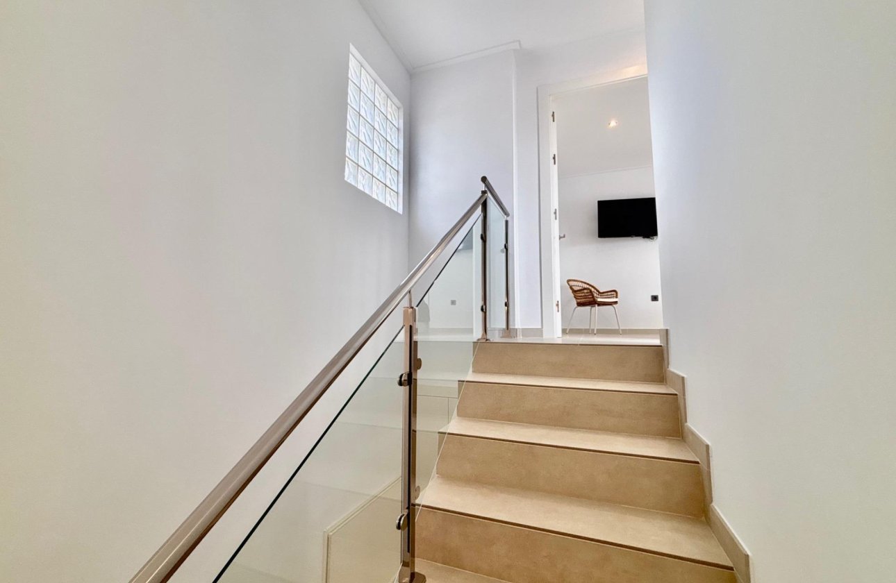 Resale - Villa -
Benijofar - Pueblo 4