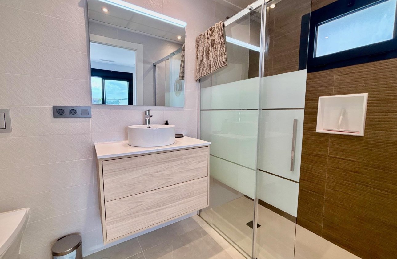 Resale - Villa -
Benijofar - Pueblo 4