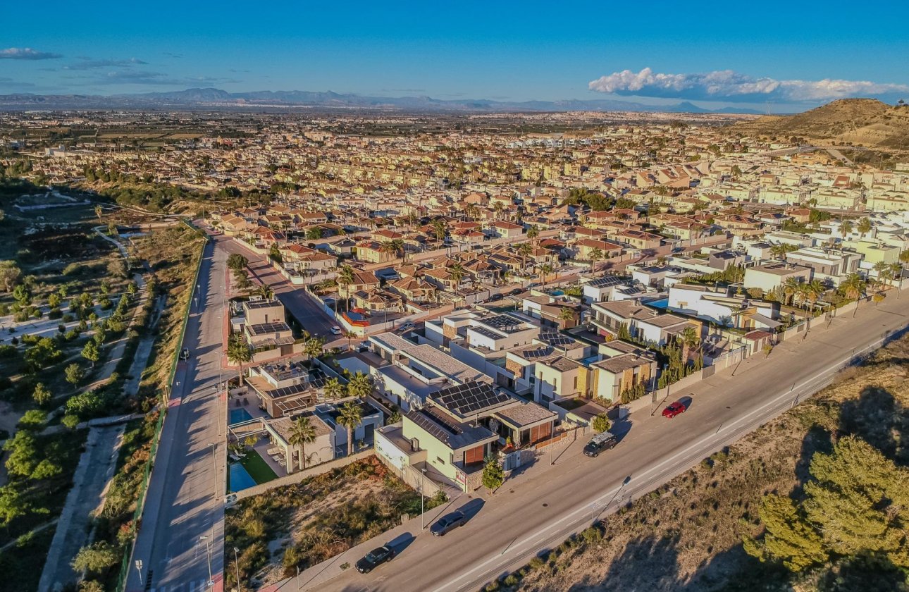 Resale - Villa -
Benijofar - Residencial Benimar