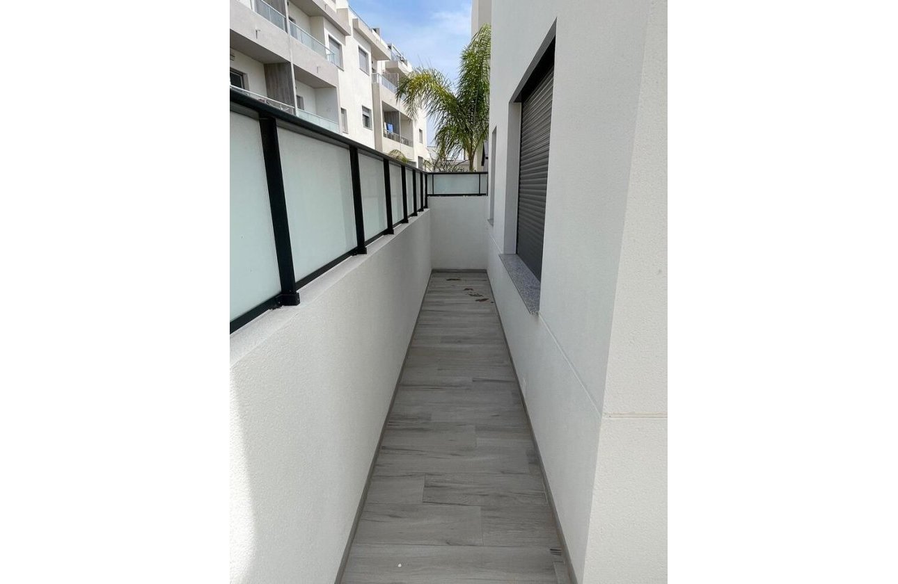 Resale - Villa -
Benijofar