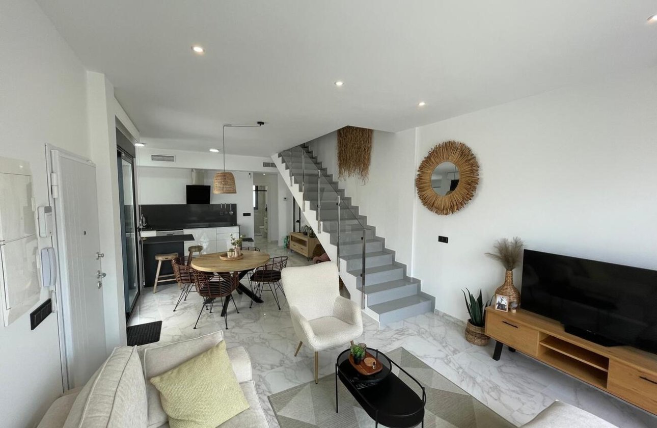 Resale - Villa -
Benijofar