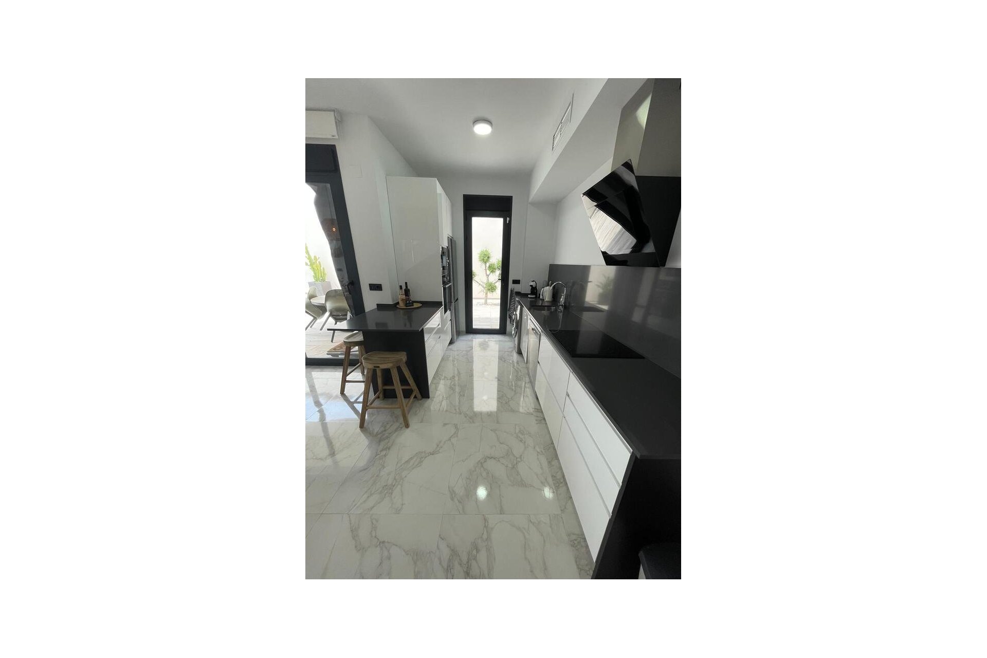 Resale - Villa -
Benijofar