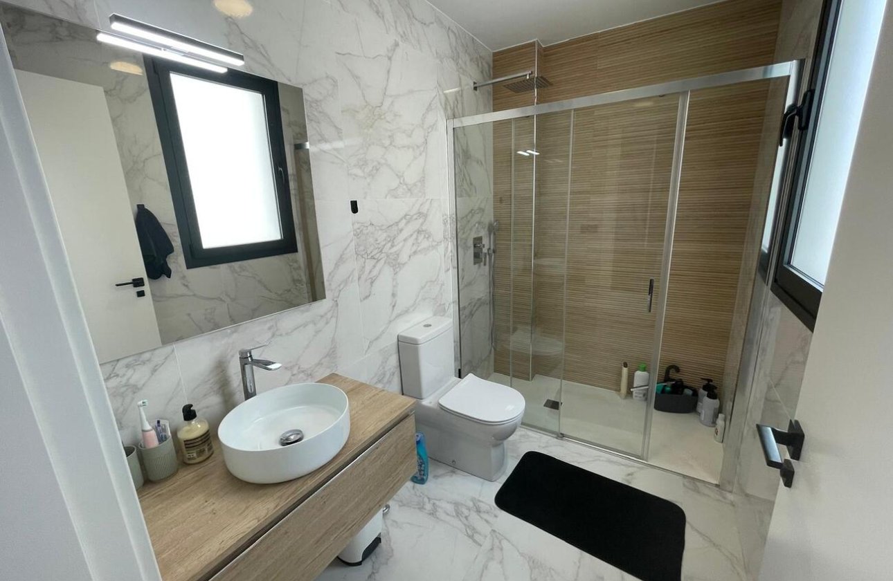 Resale - Villa -
Benijofar