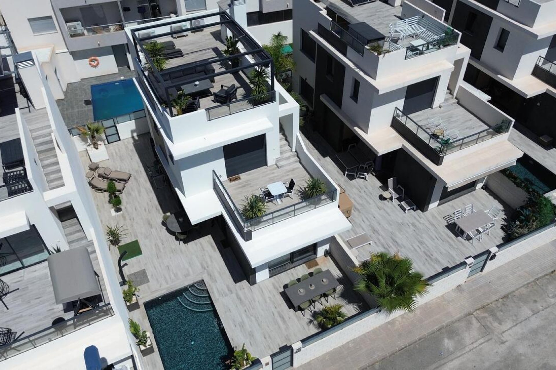 Resale - Villa -
Benijofar