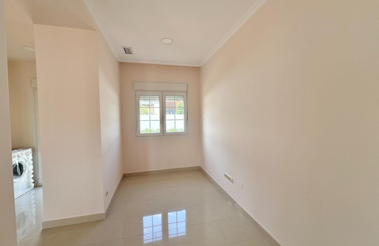 Resale - Villa -
Cabo Roig - Costa Blanca