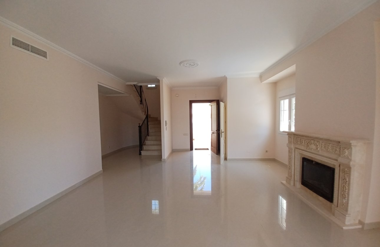 Resale - Villa -
Cabo Roig - Costa Blanca