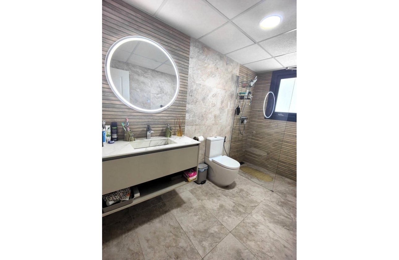 Resale - Villa -
Cabo Roig - Costa Blanca