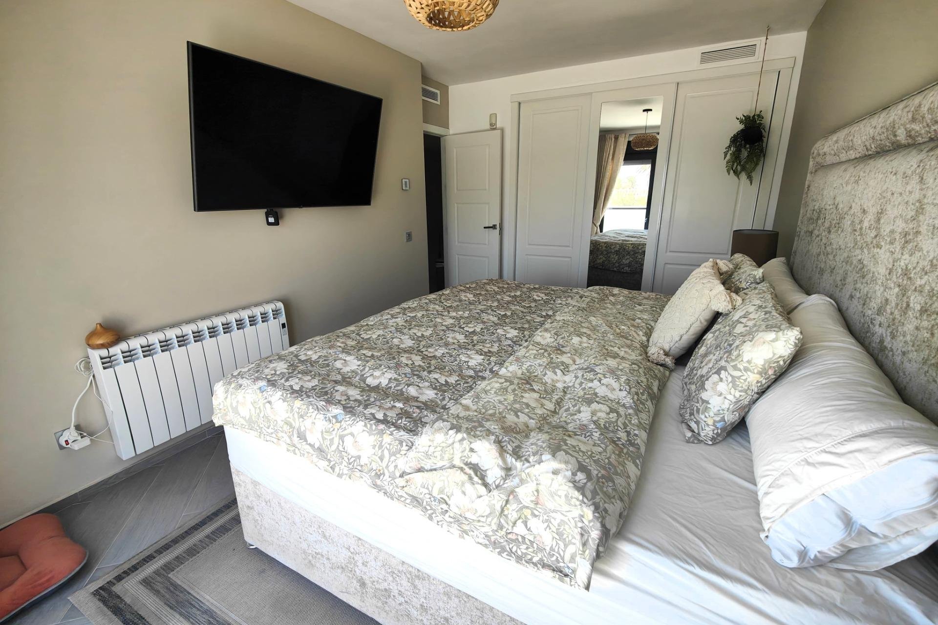 Resale - Villa -
Cabo Roig - Costa Blanca