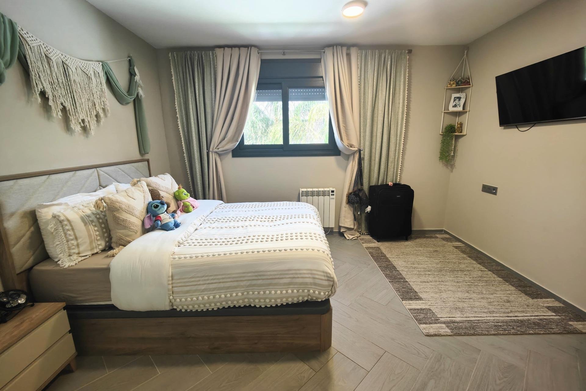 Resale - Villa -
Cabo Roig - Costa Blanca