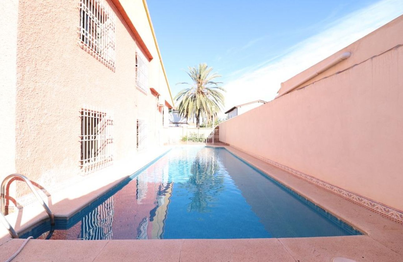 Resale - Villa -
Cabo Roig - Costa Blanca