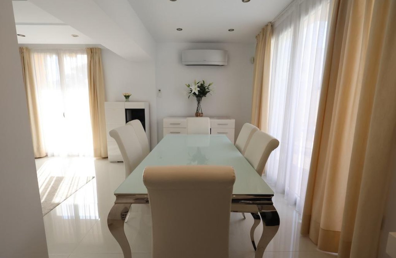 Resale - Villa -
Cabo Roig - Costa Blanca