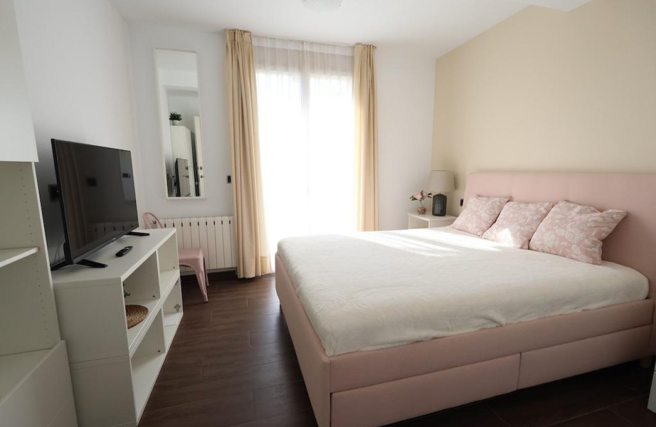 Resale - Villa -
Cabo Roig - Costa Blanca