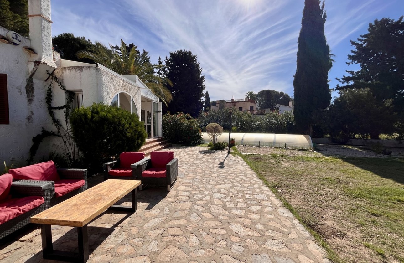 Resale - Villa -
Cabo Roig - Costa Blanca