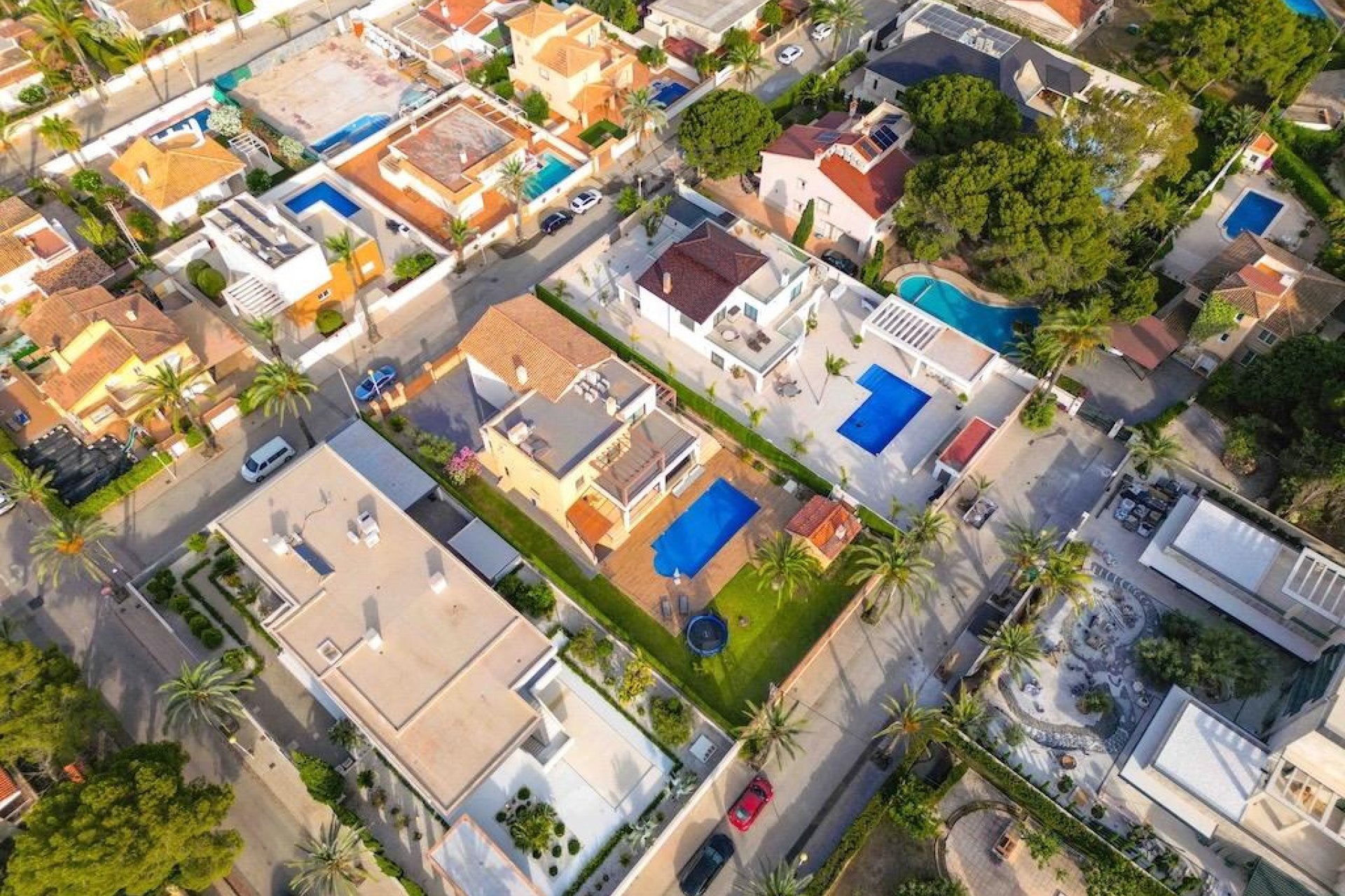 Resale - Villa -
Cabo Roig - Costa Blanca