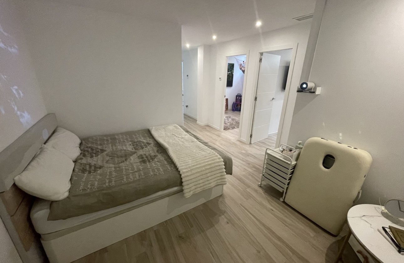 Resale - Villa -
Cabo Roig - Costa Blanca