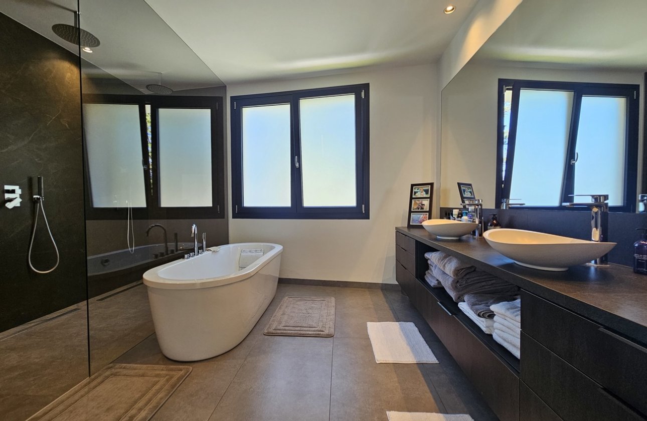 Resale - Villa -
Cabo Roig - Costa Blanca