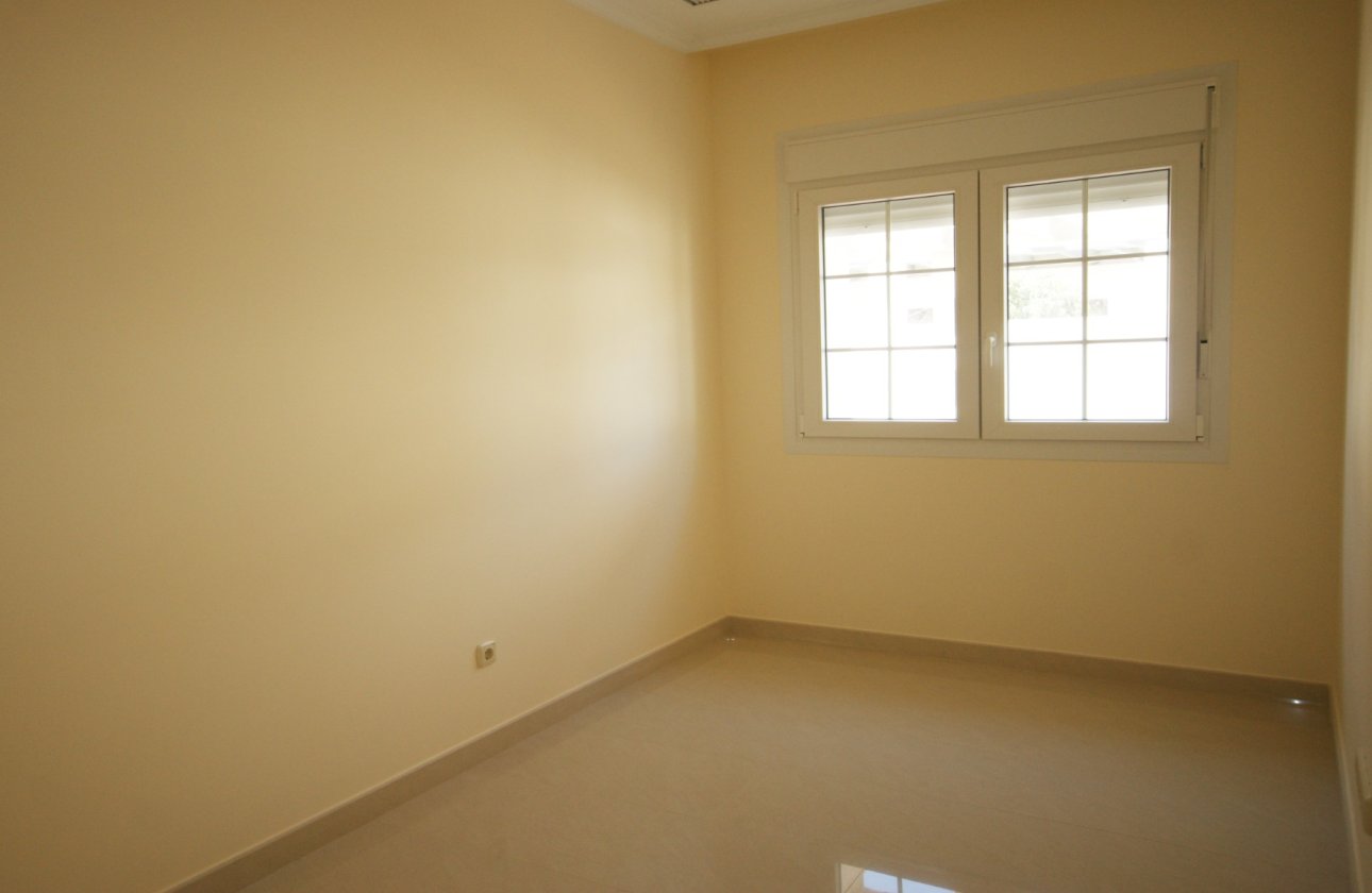 Resale - Villa -
Cabo Roig - Costa Blanca