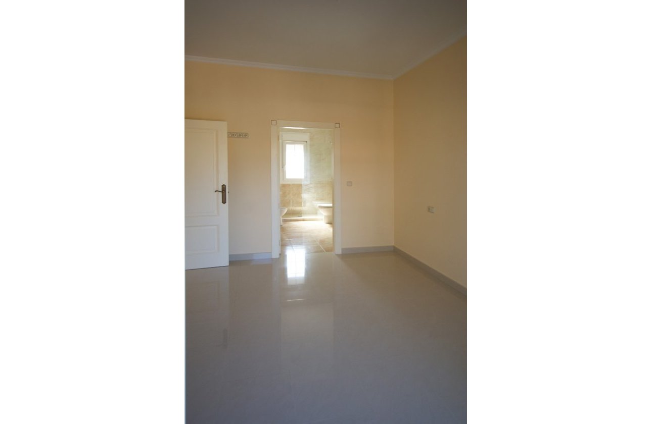 Resale - Villa -
Cabo Roig - Costa Blanca