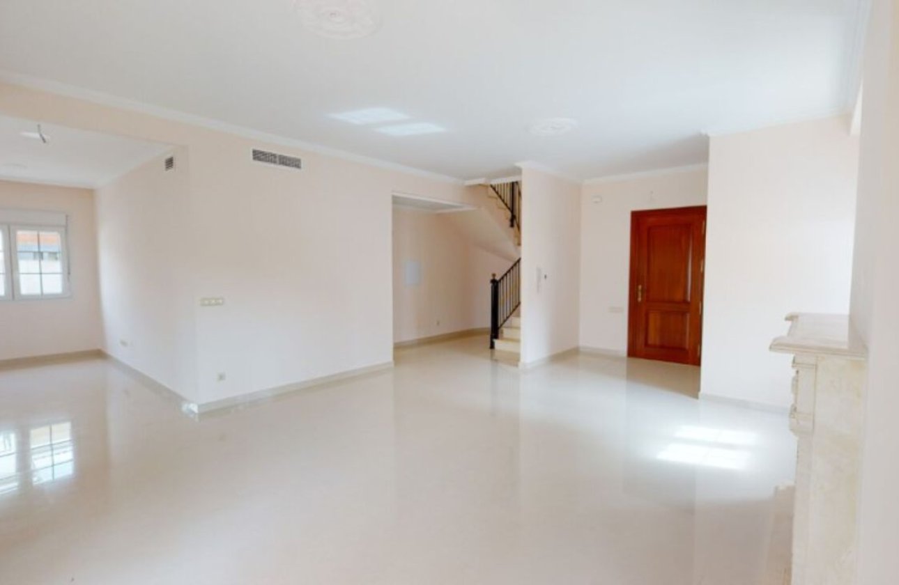 Resale - Villa -
Cabo Roig - Costa Blanca