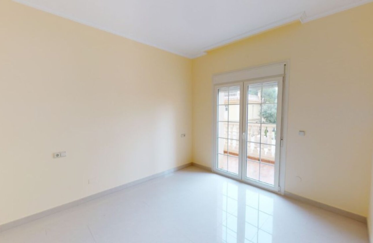 Resale - Villa -
Cabo Roig - Costa Blanca