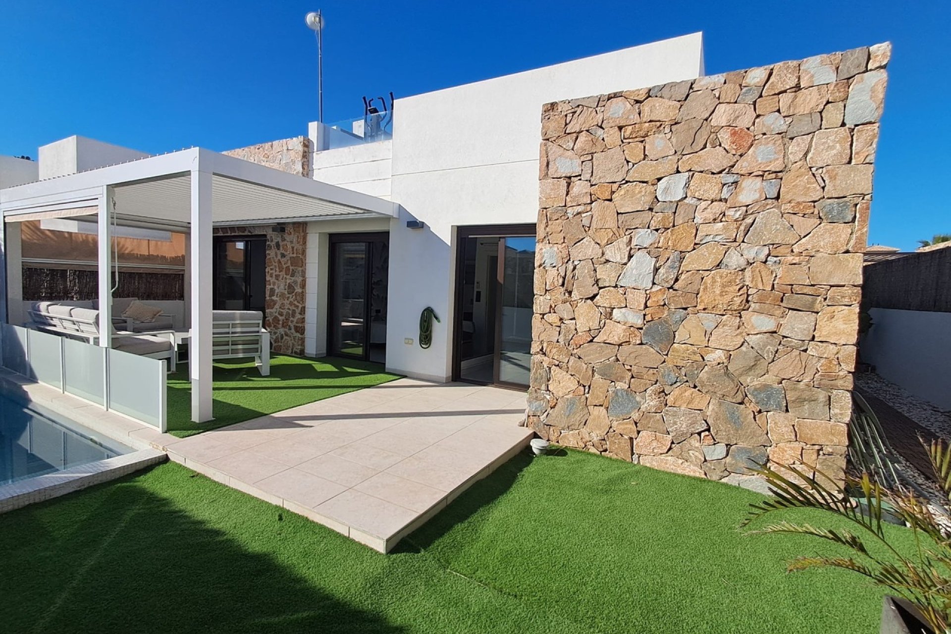Resale - Villa -
Cabo Roig - Costa Blanca