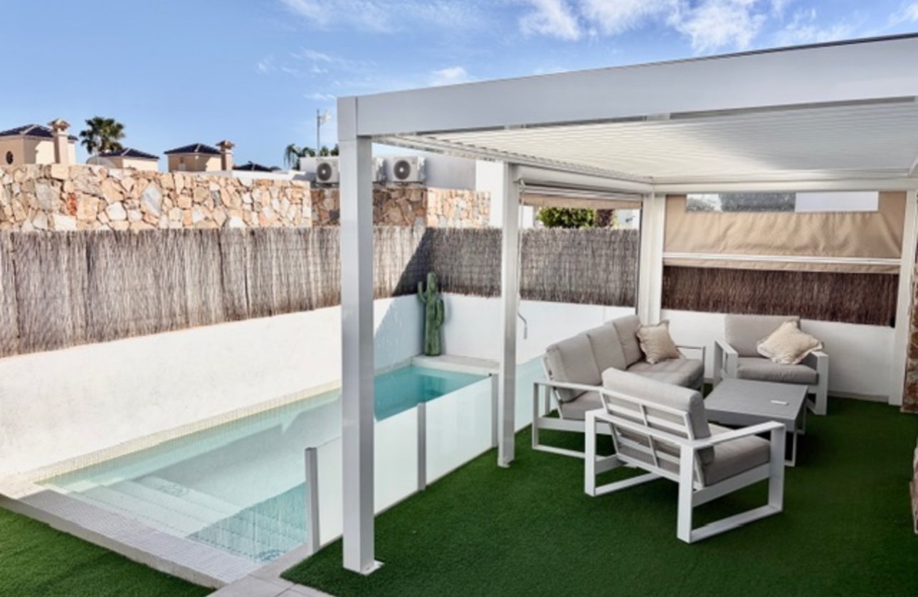 Resale - Villa -
Cabo Roig - Costa Blanca