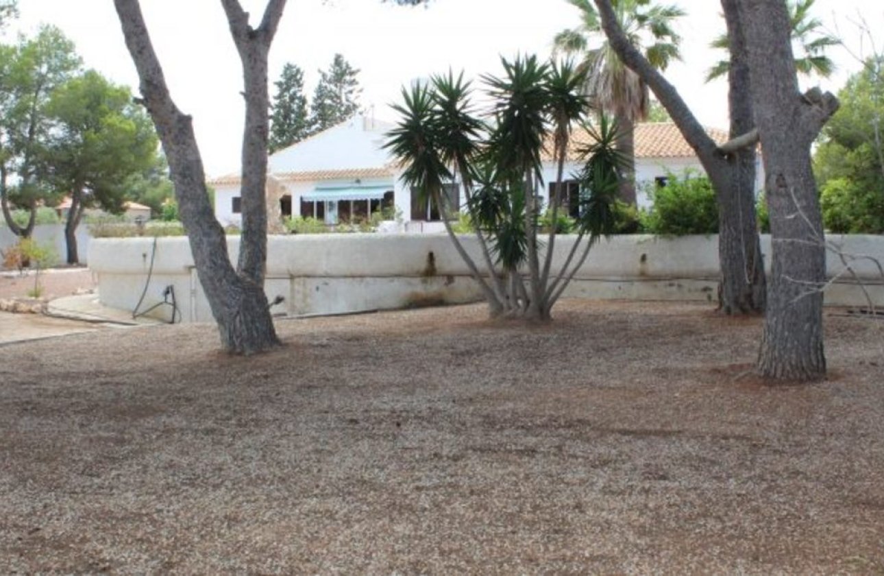 Resale - Villa -
Cabo Roig - Costa Blanca