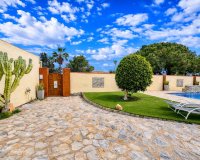 Resale - Villa -
Cabo Roig - Costa Blanca