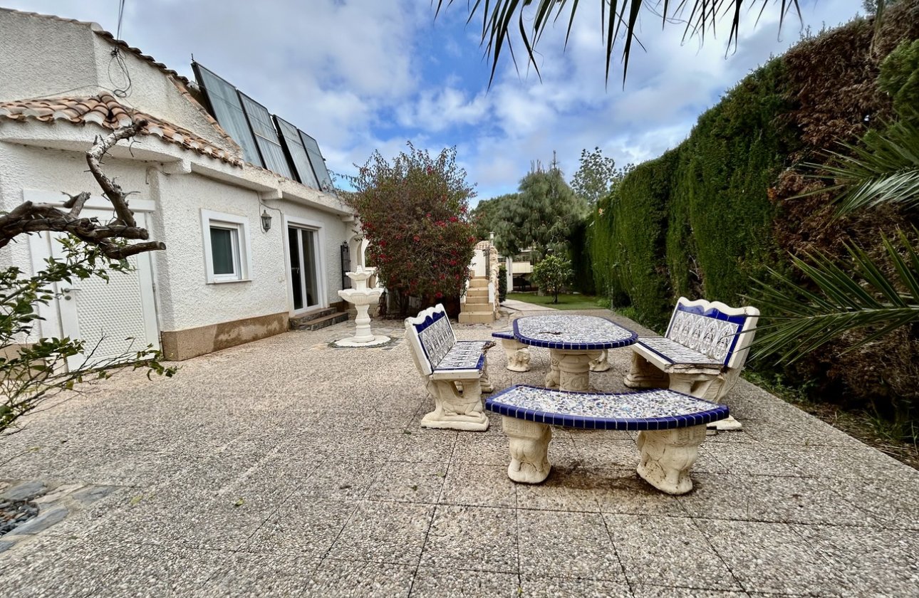 Resale - Villa -
Cabo Roig - Costa Blanca